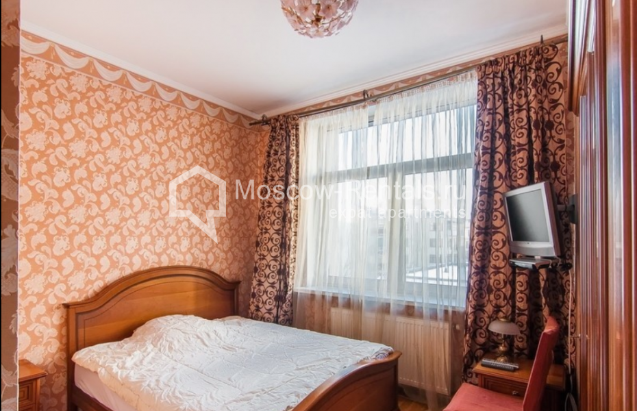 Photo #5 2-room (1 BR) apartment for <a href="http://moscow-rentals.ru/en/articles/long-term-rent" target="_blank">a long-term</a> rent
 in Russia, Moscow, 1st Zachatievsky lane, 4