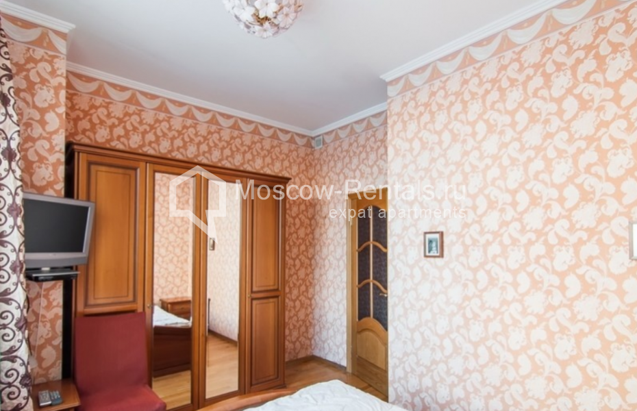 Photo #8 2-room (1 BR) apartment for <a href="http://moscow-rentals.ru/en/articles/long-term-rent" target="_blank">a long-term</a> rent
 in Russia, Moscow, 1st Zachatievsky lane, 4