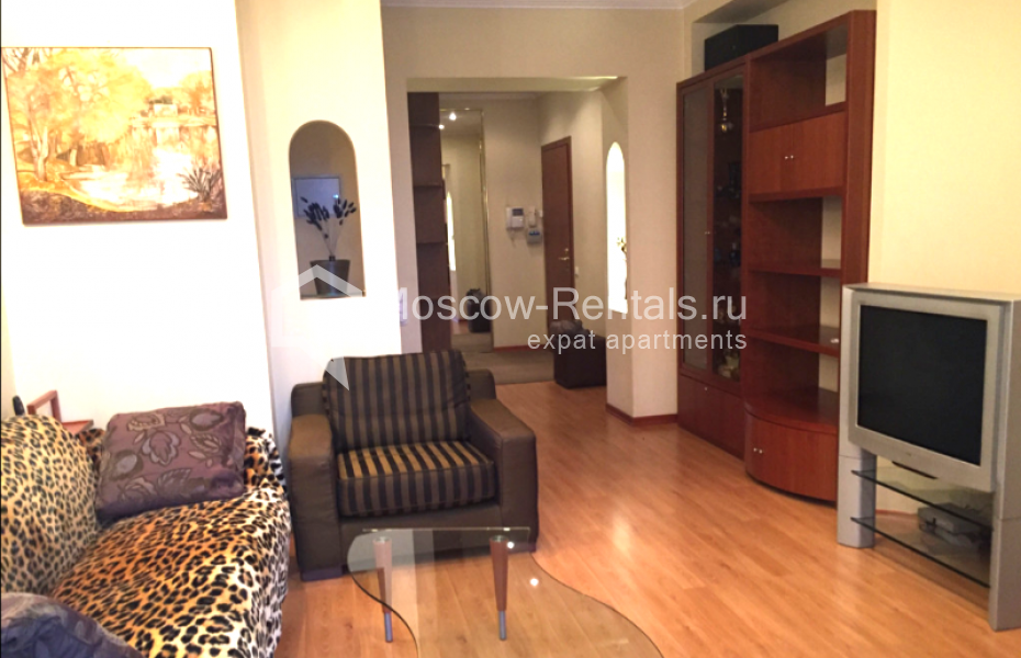Photo #5 2-room (1 BR) apartment for <a href="http://moscow-rentals.ru/en/articles/long-term-rent" target="_blank">a long-term</a> rent
 in Russia, Moscow, Komsomolsky prosp, 37/14