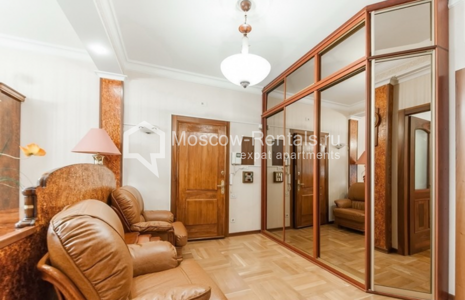Photo #8 3-room (2 BR) apartment for <a href="http://moscow-rentals.ru/en/articles/long-term-rent" target="_blank">a long-term</a> rent
 in Russia, Moscow, Frunzenskaya emb., 32