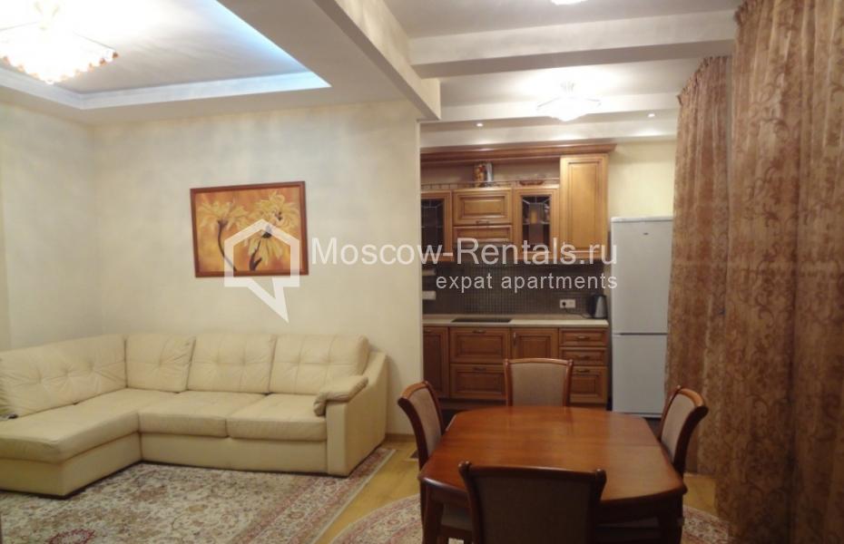 Photo #2 2-room (1 BR) apartment for <a href="http://moscow-rentals.ru/en/articles/long-term-rent" target="_blank">a long-term</a> rent
 in Russia, Moscow, Obolensy lane., 9К1