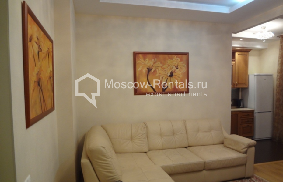 Photo #4 2-room (1 BR) apartment for <a href="http://moscow-rentals.ru/en/articles/long-term-rent" target="_blank">a long-term</a> rent
 in Russia, Moscow, Obolensy lane., 9К1