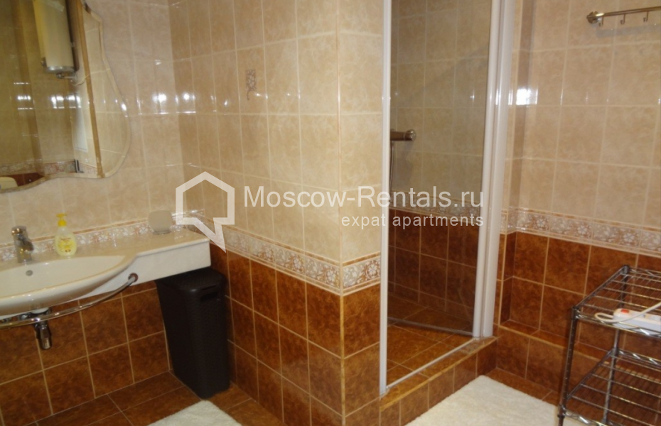 Photo #12 2-room (1 BR) apartment for <a href="http://moscow-rentals.ru/en/articles/long-term-rent" target="_blank">a long-term</a> rent
 in Russia, Moscow, Obolensy lane., 9К1