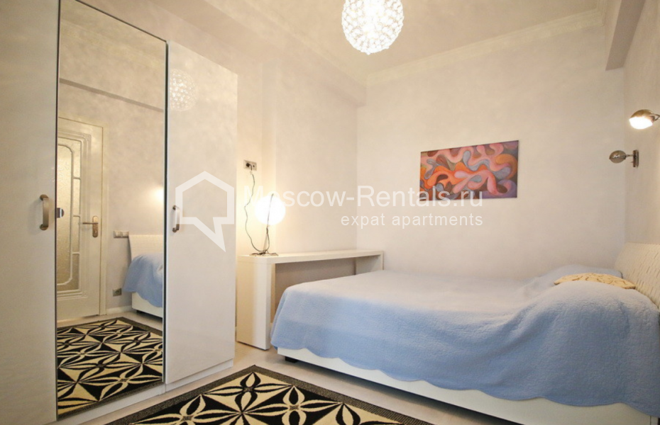Photo #9 2-room (1 BR) apartment for <a href="http://moscow-rentals.ru/en/articles/long-term-rent" target="_blank">a long-term</a> rent
 in Russia, Moscow, Komsomolsky prosp, 5/2