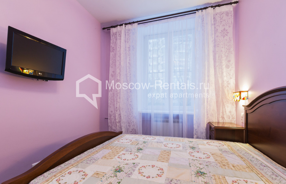 Photo #10 3-room (2 BR) apartment for <a href="http://moscow-rentals.ru/en/articles/long-term-rent" target="_blank">a long-term</a> rent
 in Russia, Moscow, New Arbat str, 25