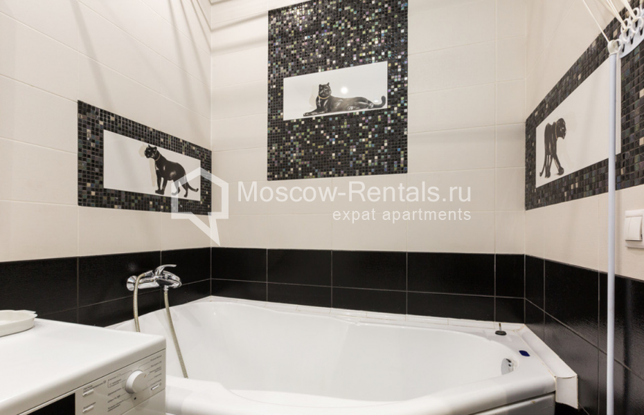 Photo #13 3-room (2 BR) apartment for <a href="http://moscow-rentals.ru/en/articles/long-term-rent" target="_blank">a long-term</a> rent
 in Russia, Moscow, New Arbat str, 25
