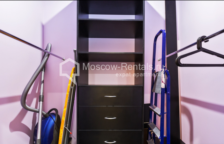 Photo #14 3-room (2 BR) apartment for <a href="http://moscow-rentals.ru/en/articles/long-term-rent" target="_blank">a long-term</a> rent
 in Russia, Moscow, New Arbat str, 25