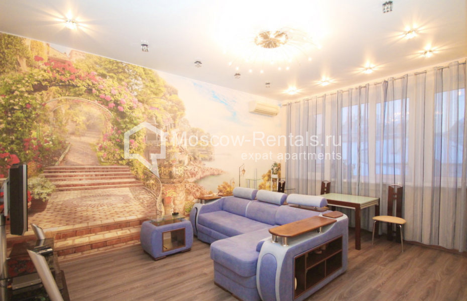 Photo #1 3-room (2 BR) apartment for <a href="http://moscow-rentals.ru/en/articles/long-term-rent" target="_blank">a long-term</a> rent
 in Russia, Moscow, Arbat str, 45/24