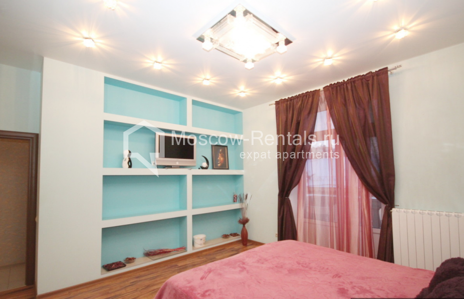 Photo #8 3-room (2 BR) apartment for <a href="http://moscow-rentals.ru/en/articles/long-term-rent" target="_blank">a long-term</a> rent
 in Russia, Moscow, Arbat str, 45/24