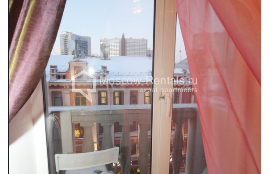 Photo #15 3-room (2 BR) apartment for <a href="http://moscow-rentals.ru/en/articles/long-term-rent" target="_blank">a long-term</a> rent
 in Russia, Moscow, Arbat str, 45/24