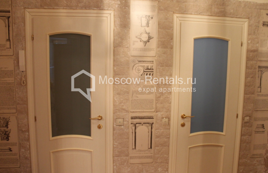 Photo #13 3-room (2 BR) apartment for <a href="http://moscow-rentals.ru/en/articles/long-term-rent" target="_blank">a long-term</a> rent
 in Russia, Moscow, Sivtsev Vrazhek lane, 21