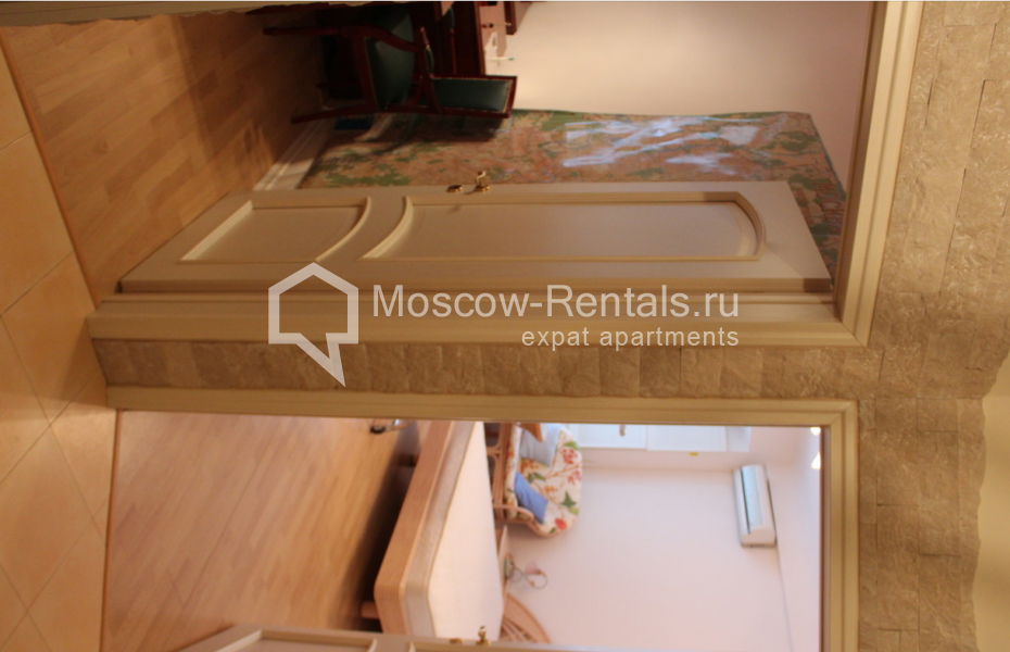 Photo #15 3-room (2 BR) apartment for <a href="http://moscow-rentals.ru/en/articles/long-term-rent" target="_blank">a long-term</a> rent
 in Russia, Moscow, Sivtsev Vrazhek lane, 21