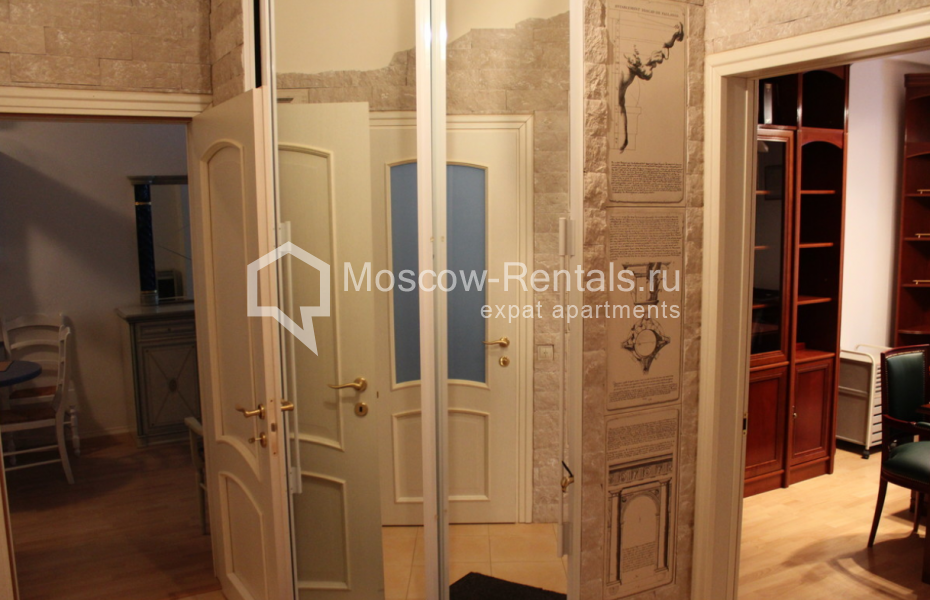 Photo #16 3-room (2 BR) apartment for <a href="http://moscow-rentals.ru/en/articles/long-term-rent" target="_blank">a long-term</a> rent
 in Russia, Moscow, Sivtsev Vrazhek lane, 21