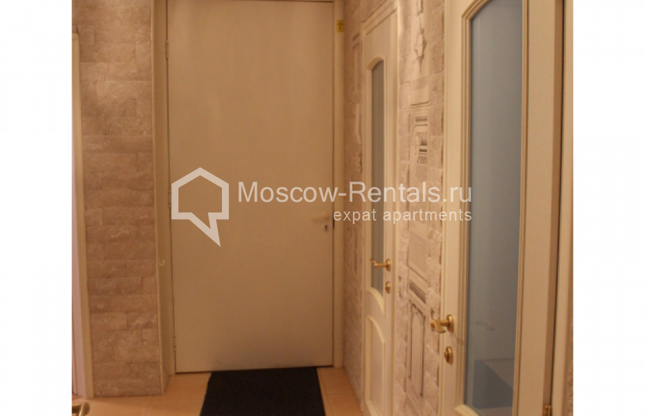 Photo #17 3-room (2 BR) apartment for <a href="http://moscow-rentals.ru/en/articles/long-term-rent" target="_blank">a long-term</a> rent
 in Russia, Moscow, Sivtsev Vrazhek lane, 21