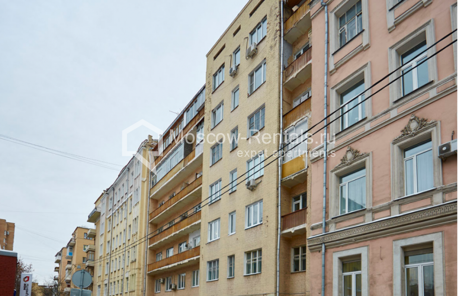 Photo #19 3-room (2 BR) apartment for <a href="http://moscow-rentals.ru/en/articles/long-term-rent" target="_blank">a long-term</a> rent
 in Russia, Moscow, Sivtsev Vrazhek lane, 21