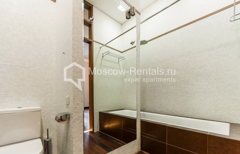 Photo #8 3-room (2 BR) apartment for <a href="http://moscow-rentals.ru/en/articles/long-term-rent" target="_blank">a long-term</a> rent
 in Russia, Moscow, Rybnikov lane, 2