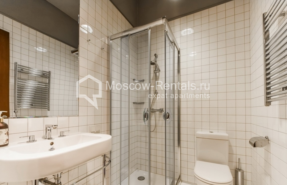 Photo #12 3-room (2 BR) apartment for <a href="http://moscow-rentals.ru/en/articles/long-term-rent" target="_blank">a long-term</a> rent
 in Russia, Moscow, Rybnikov lane, 2