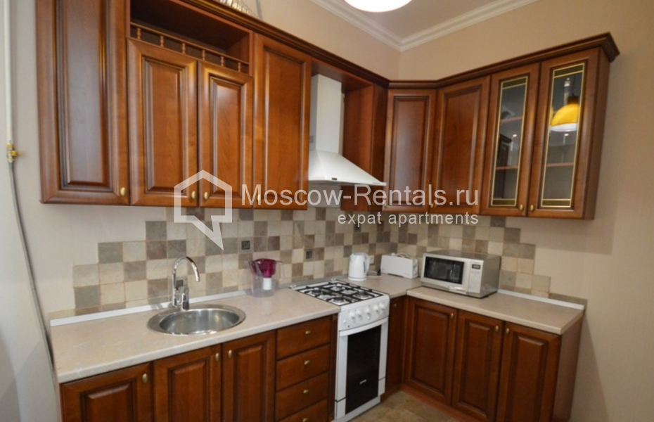 Photo #7 2-room (1 BR) apartment for <a href="http://moscow-rentals.ru/en/articles/long-term-rent" target="_blank">a long-term</a> rent
 in Russia, Moscow, Bolshaya Ordynka str, 9