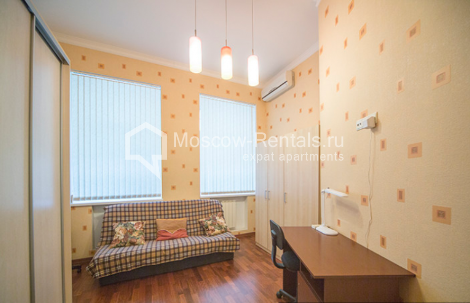 Photo #10 3-room (2 BR) apartment for <a href="http://moscow-rentals.ru/en/articles/long-term-rent" target="_blank">a long-term</a> rent
 in Russia, Moscow, Kolokolnikov lane, 24c3