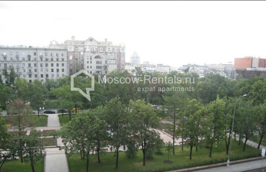 Photo #15 3-room (2 BR) apartment for <a href="http://moscow-rentals.ru/en/articles/long-term-rent" target="_blank">a long-term</a> rent
 in Russia, Moscow, Bolshya Bronnaya str, 29