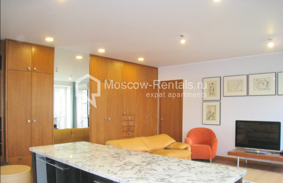 Photo #4 3-room (2 BR) apartment for <a href="http://moscow-rentals.ru/en/articles/long-term-rent" target="_blank">a long-term</a> rent
 in Russia, Moscow, Bolshya Bronnaya str, 29
