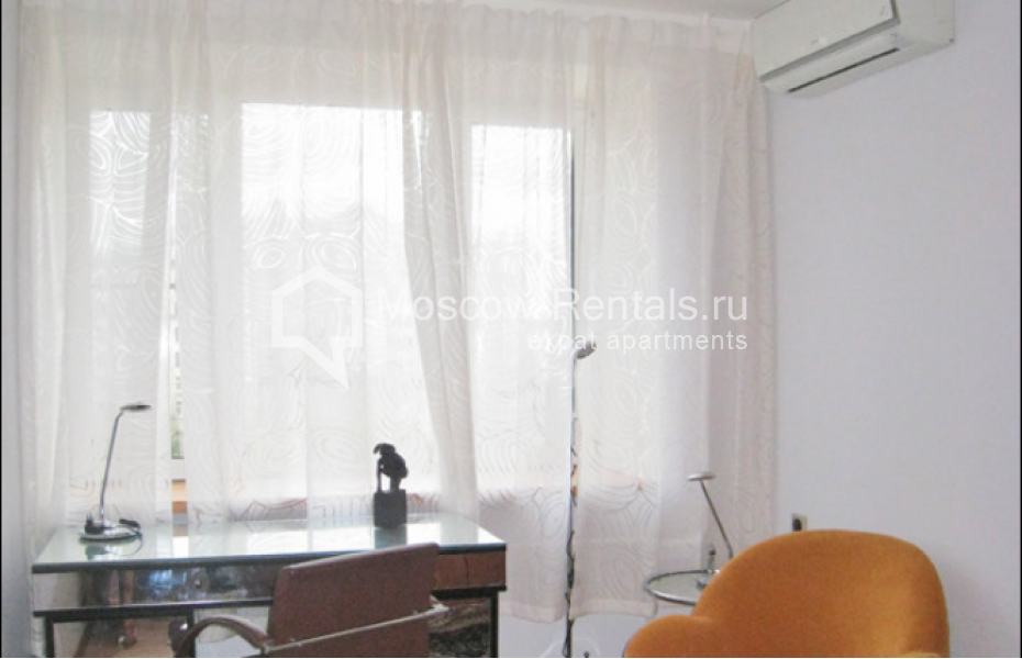 Photo #6 3-room (2 BR) apartment for <a href="http://moscow-rentals.ru/en/articles/long-term-rent" target="_blank">a long-term</a> rent
 in Russia, Moscow, Bolshya Bronnaya str, 29