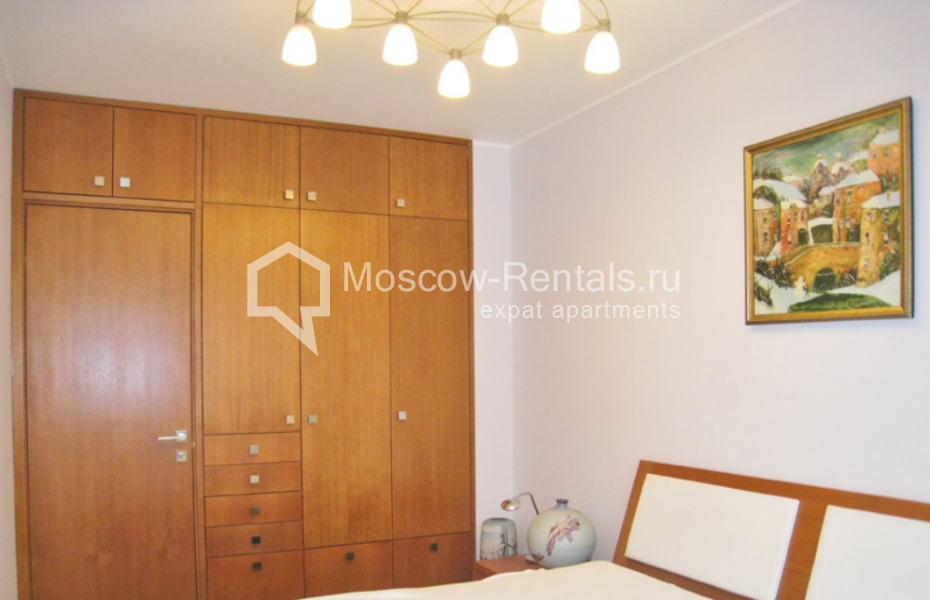 Photo #8 3-room (2 BR) apartment for <a href="http://moscow-rentals.ru/en/articles/long-term-rent" target="_blank">a long-term</a> rent
 in Russia, Moscow, Bolshya Bronnaya str, 29