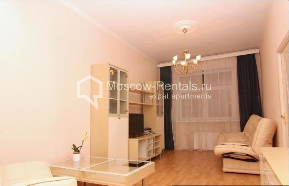 Photo #3 2-room (1 BR) apartment for <a href="http://moscow-rentals.ru/en/articles/long-term-rent" target="_blank">a long-term</a> rent
 in Russia, Moscow, Bolshoi Ovchinikovsky lane, 24С1