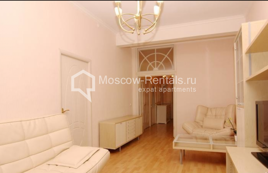 Photo #4 2-room (1 BR) apartment for <a href="http://moscow-rentals.ru/en/articles/long-term-rent" target="_blank">a long-term</a> rent
 in Russia, Moscow, Bolshoi Ovchinikovsky lane, 24С1