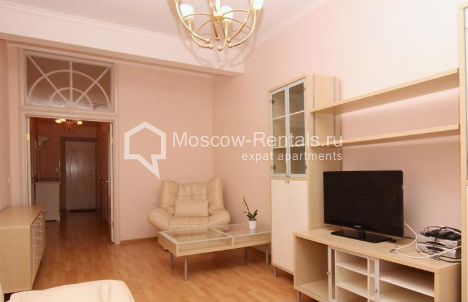 Photo #5 2-room (1 BR) apartment for <a href="http://moscow-rentals.ru/en/articles/long-term-rent" target="_blank">a long-term</a> rent
 in Russia, Moscow, Bolshoi Ovchinikovsky lane, 24С1
