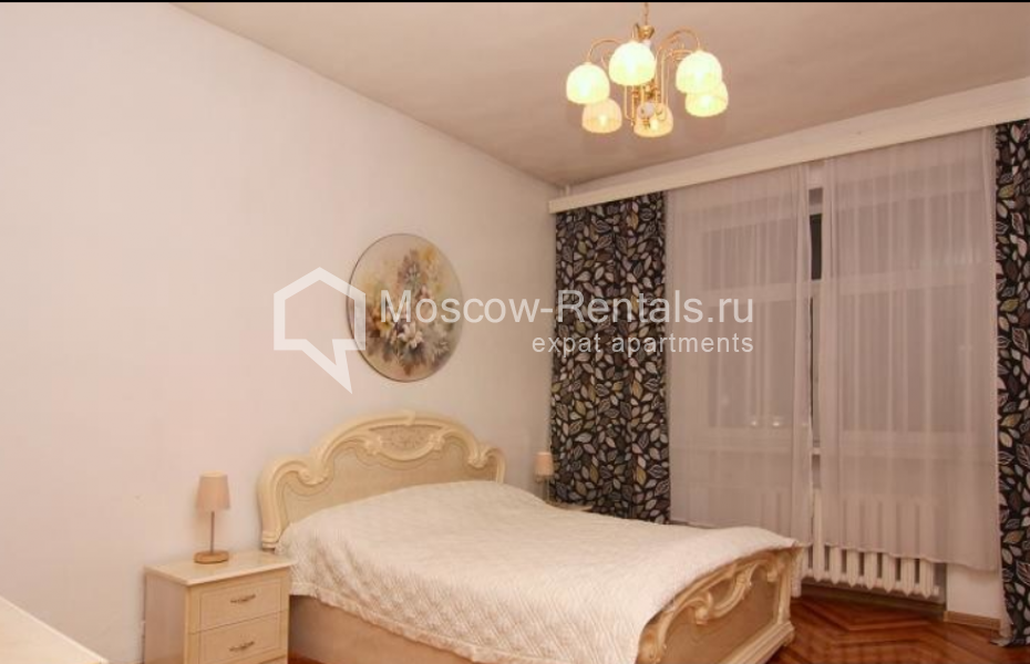Photo #6 2-room (1 BR) apartment for <a href="http://moscow-rentals.ru/en/articles/long-term-rent" target="_blank">a long-term</a> rent
 in Russia, Moscow, Bolshoi Ovchinikovsky lane, 24С1