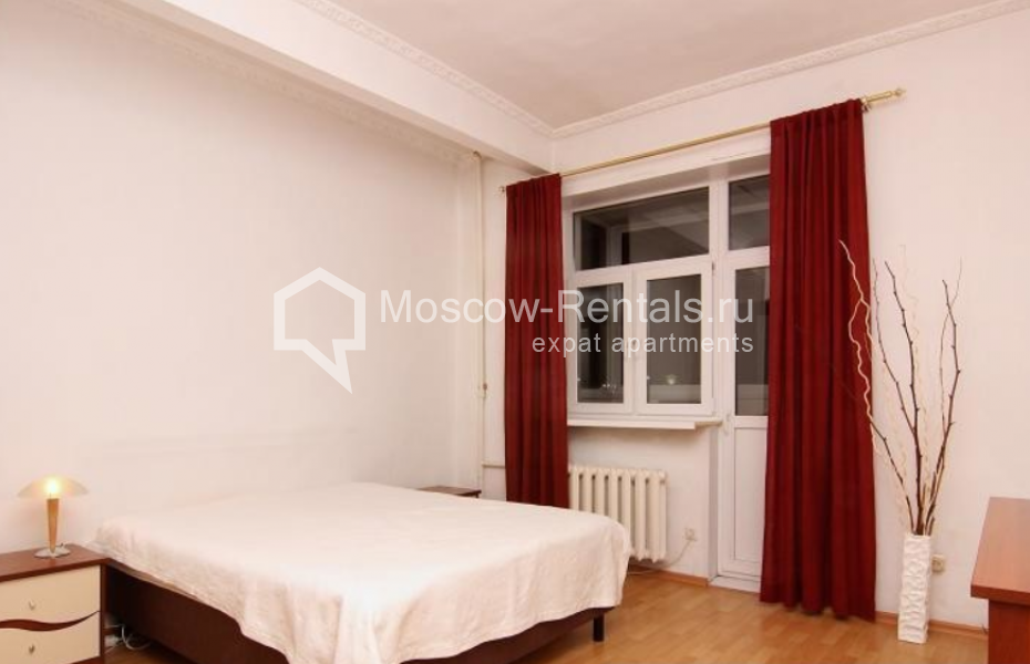 Photo #8 2-room (1 BR) apartment for <a href="http://moscow-rentals.ru/en/articles/long-term-rent" target="_blank">a long-term</a> rent
 in Russia, Moscow, Bolshoi Ovchinikovsky lane, 24С1