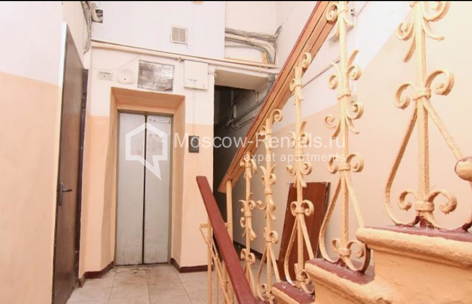 Photo #15 2-room (1 BR) apartment for <a href="http://moscow-rentals.ru/en/articles/long-term-rent" target="_blank">a long-term</a> rent
 in Russia, Moscow, Bolshoi Ovchinikovsky lane, 24С1