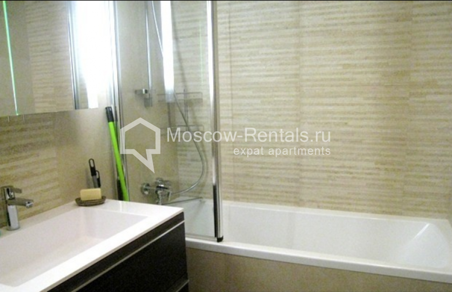 Photo #12 2-room (1 BR) apartment for <a href="http://moscow-rentals.ru/en/articles/long-term-rent" target="_blank">a long-term</a> rent
 in Russia, Moscow, Chayanova str, 12