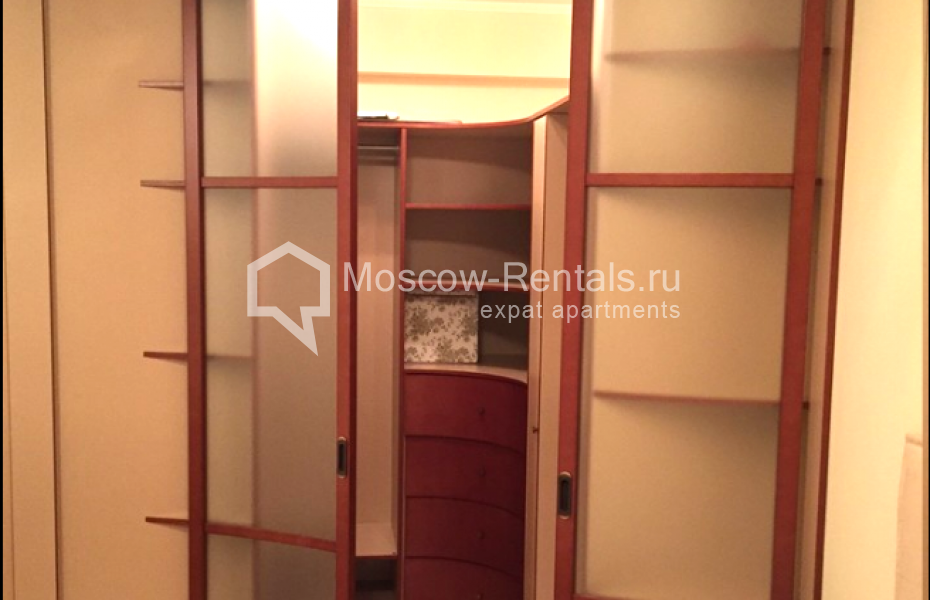 Photo #4 2-room (1 BR) apartment for <a href="http://moscow-rentals.ru/en/articles/long-term-rent" target="_blank">a long-term</a> rent
 in Russia, Moscow, Ozerkovsky lane, 11