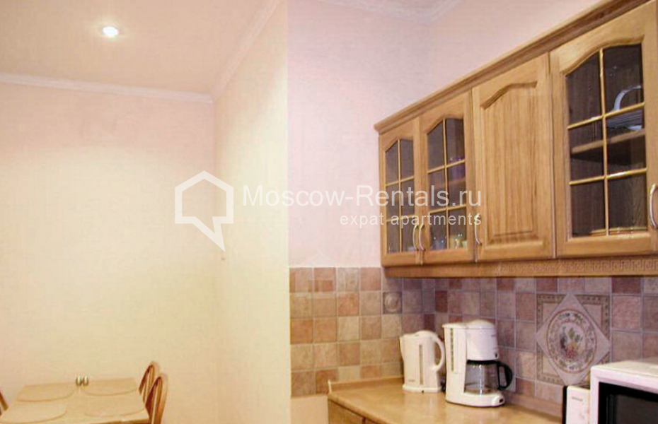 Photo #6 3-room (2 BR) apartment for <a href="http://moscow-rentals.ru/en/articles/long-term-rent" target="_blank">a long-term</a> rent
 in Russia, Moscow, Tverskaya str, 6c5