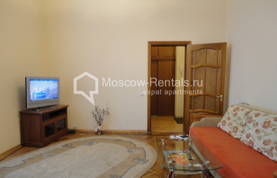 Photo #1 2-room (1 BR) apartment for <a href="http://moscow-rentals.ru/en/articles/long-term-rent" target="_blank">a long-term</a> rent
 in Russia, Moscow, Malaya Dmitrovka str, 23/15c1