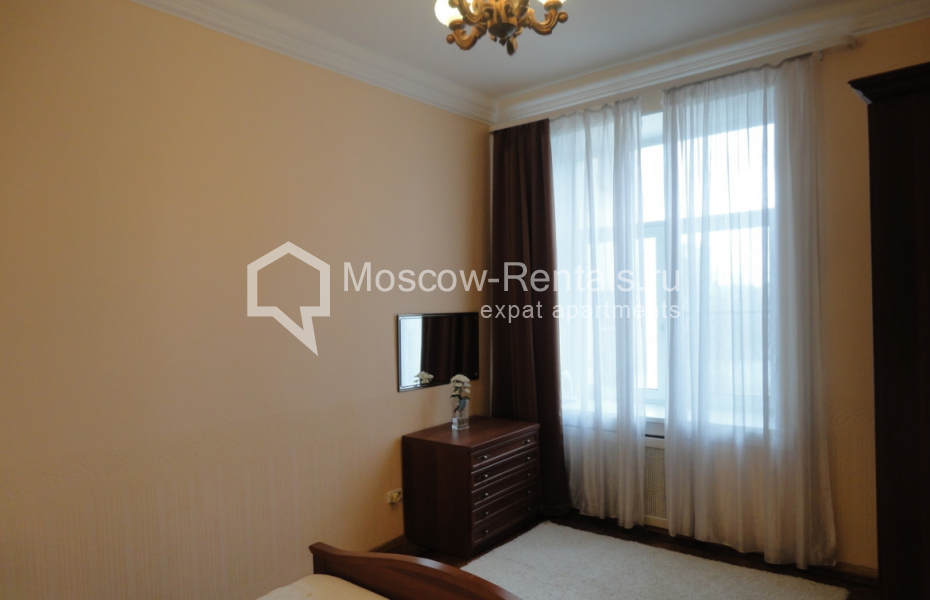Photo #4 2-room (1 BR) apartment for <a href="http://moscow-rentals.ru/en/articles/long-term-rent" target="_blank">a long-term</a> rent
 in Russia, Moscow, Malaya Dmitrovka str, 23/15c1