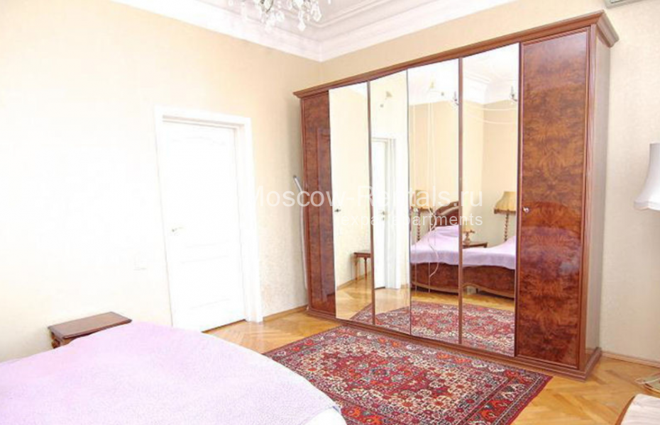 Photo #6 2-room (1 BR) apartment for <a href="http://moscow-rentals.ru/en/articles/long-term-rent" target="_blank">a long-term</a> rent
 in Russia, Moscow, Brusov lane, 6