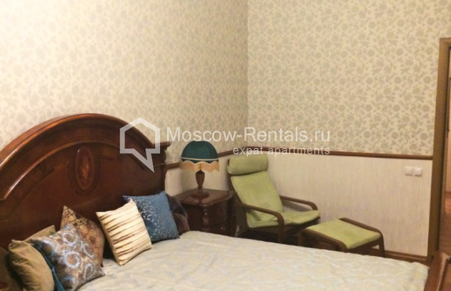 Photo #10 2-room (1 BR) apartment for <a href="http://moscow-rentals.ru/en/articles/long-term-rent" target="_blank">a long-term</a> rent
 in Russia, Moscow, Kamergergsky lane,  2