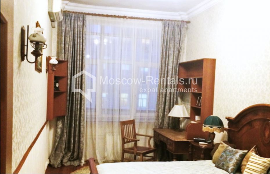 Photo #11 2-room (1 BR) apartment for <a href="http://moscow-rentals.ru/en/articles/long-term-rent" target="_blank">a long-term</a> rent
 in Russia, Moscow, Kamergergsky lane,  2