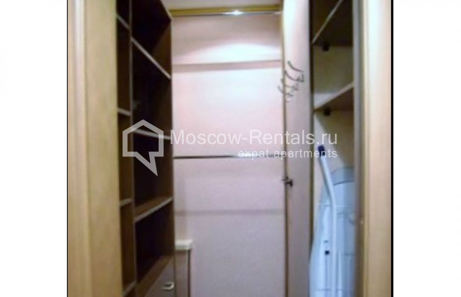 Photo #12 2-room (1 BR) apartment for <a href="http://moscow-rentals.ru/en/articles/long-term-rent" target="_blank">a long-term</a> rent
 in Russia, Moscow, Kamergergsky lane,  2