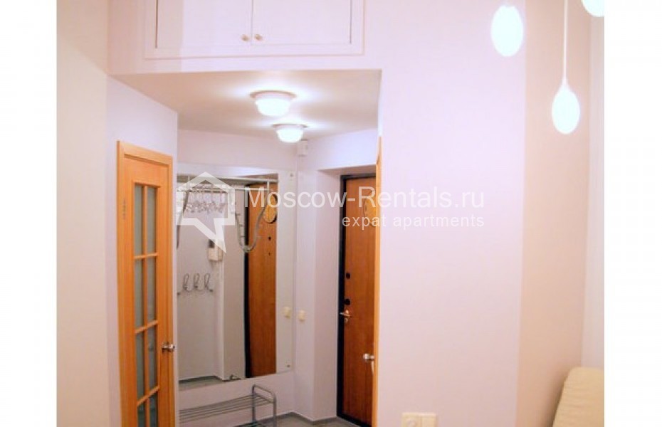 Photo #9 2-room (1 BR) apartment for <a href="http://moscow-rentals.ru/en/articles/long-term-rent" target="_blank">a long-term</a> rent
 in Russia, Moscow, 1st Kolobovsky lane, 10С1