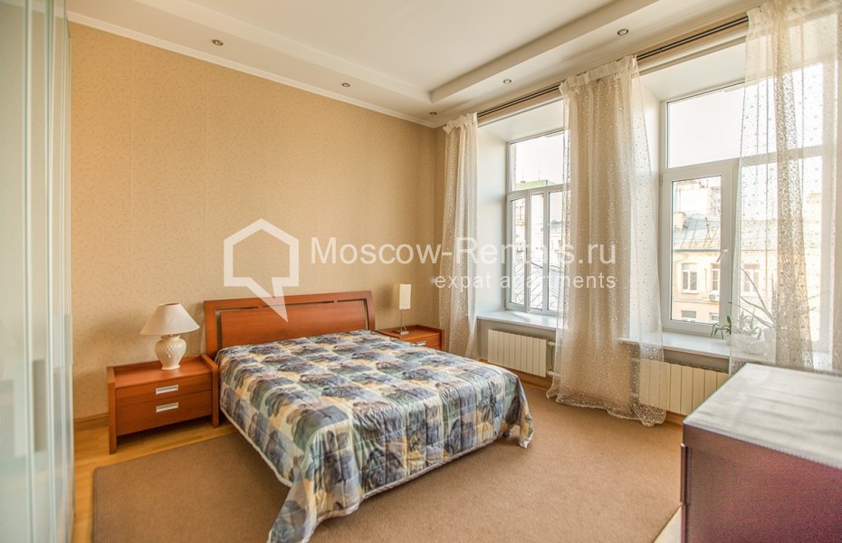 Photo #10 3-room (2 BR) apartment for <a href="http://moscow-rentals.ru/en/articles/long-term-rent" target="_blank">a long-term</a> rent
 in Russia, Moscow, 1st Kolobovsky lane, 10c1