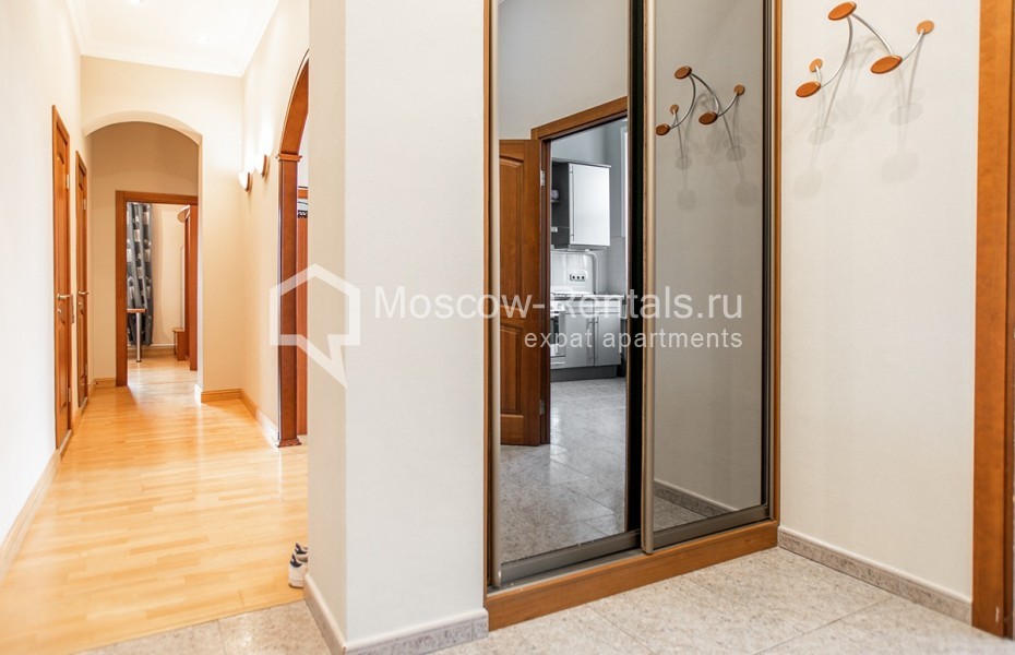 Photo #16 3-room (2 BR) apartment for <a href="http://moscow-rentals.ru/en/articles/long-term-rent" target="_blank">a long-term</a> rent
 in Russia, Moscow, 1st Kolobovsky lane, 10c1