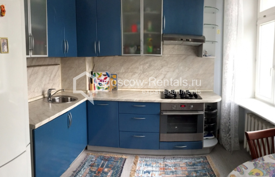 Photo #4 2-room (1 BR) apartment for <a href="http://moscow-rentals.ru/en/articles/long-term-rent" target="_blank">a long-term</a> rent
 in Russia, Moscow, Sadovnicheskaya str, 25