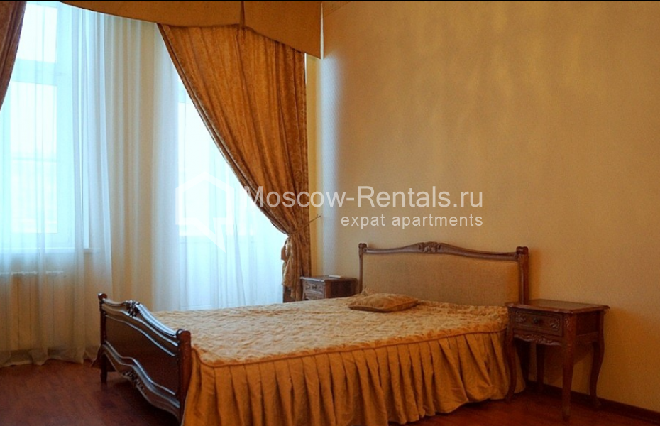 Photo #4 2-room (1 BR) apartment for <a href="http://moscow-rentals.ru/en/articles/long-term-rent" target="_blank">a long-term</a> rent
 in Russia, Moscow, Gusyatnikov lane, 3/1С1