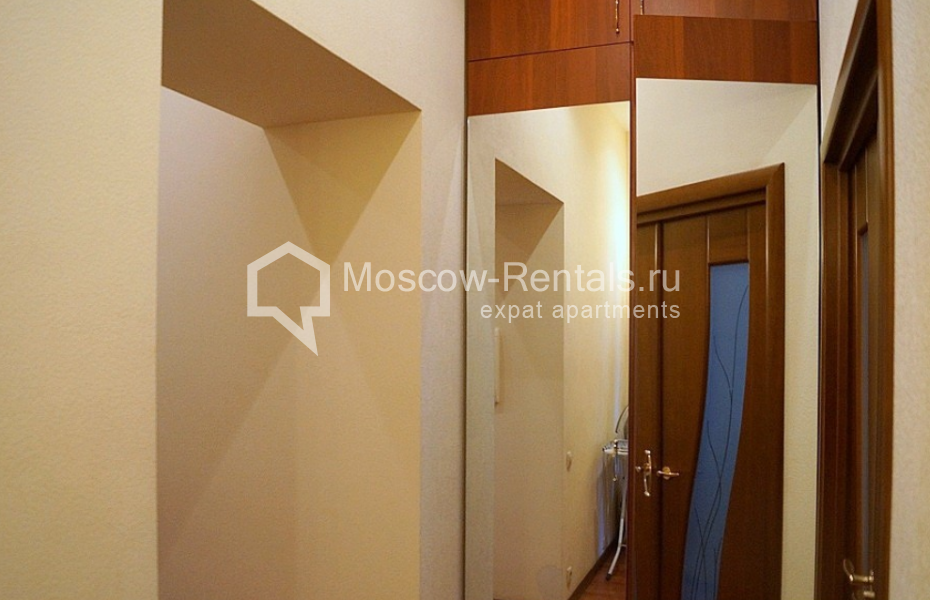 Photo #10 2-room (1 BR) apartment for <a href="http://moscow-rentals.ru/en/articles/long-term-rent" target="_blank">a long-term</a> rent
 in Russia, Moscow, Gusyatnikov lane, 3/1С1