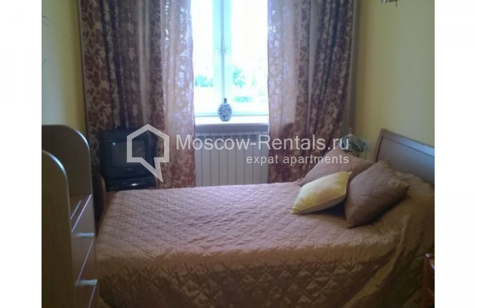Photo #5 2-room (1 BR) apartment for <a href="http://moscow-rentals.ru/en/articles/long-term-rent" target="_blank">a long-term</a> rent
 in Russia, Moscow, Serafimovicha str, 2