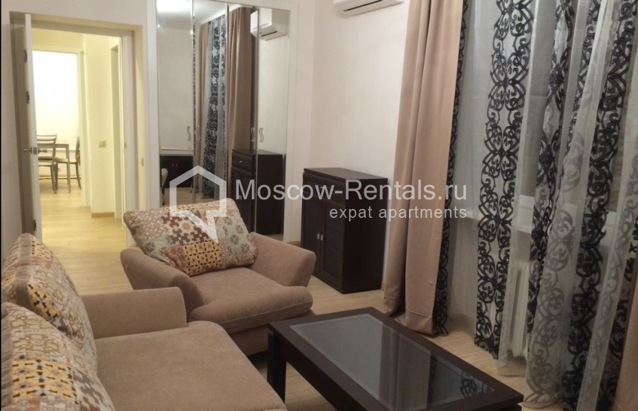 Photo #1 3-room (2 BR) apartment for <a href="http://moscow-rentals.ru/en/articles/long-term-rent" target="_blank">a long-term</a> rent
 in Russia, Moscow, Smolenskaya str, 10